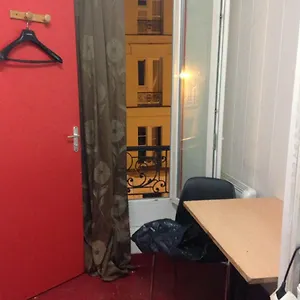  Hotel Cyrano Voltaire